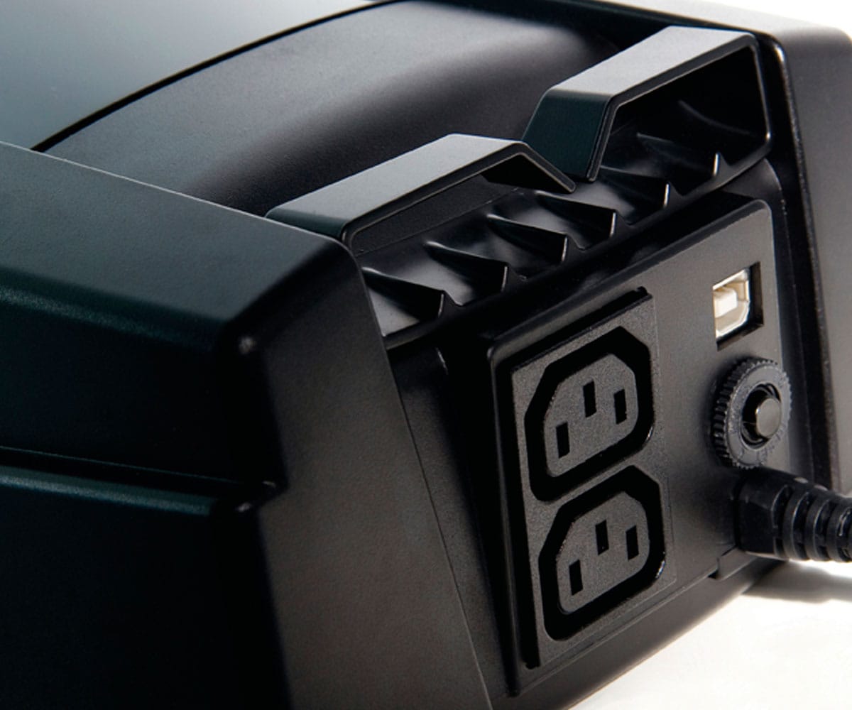RIELLO IPLUG IPG800DE / SAI DE PROTECCIÓN COMPACTO 800VA 480W - detalle