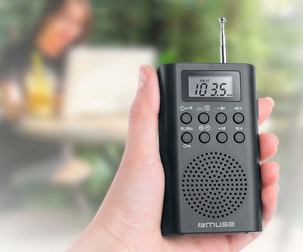 MUSE M-03 R NEGRO / RADIO DESPERTADOR PORTÁTIL - detalle