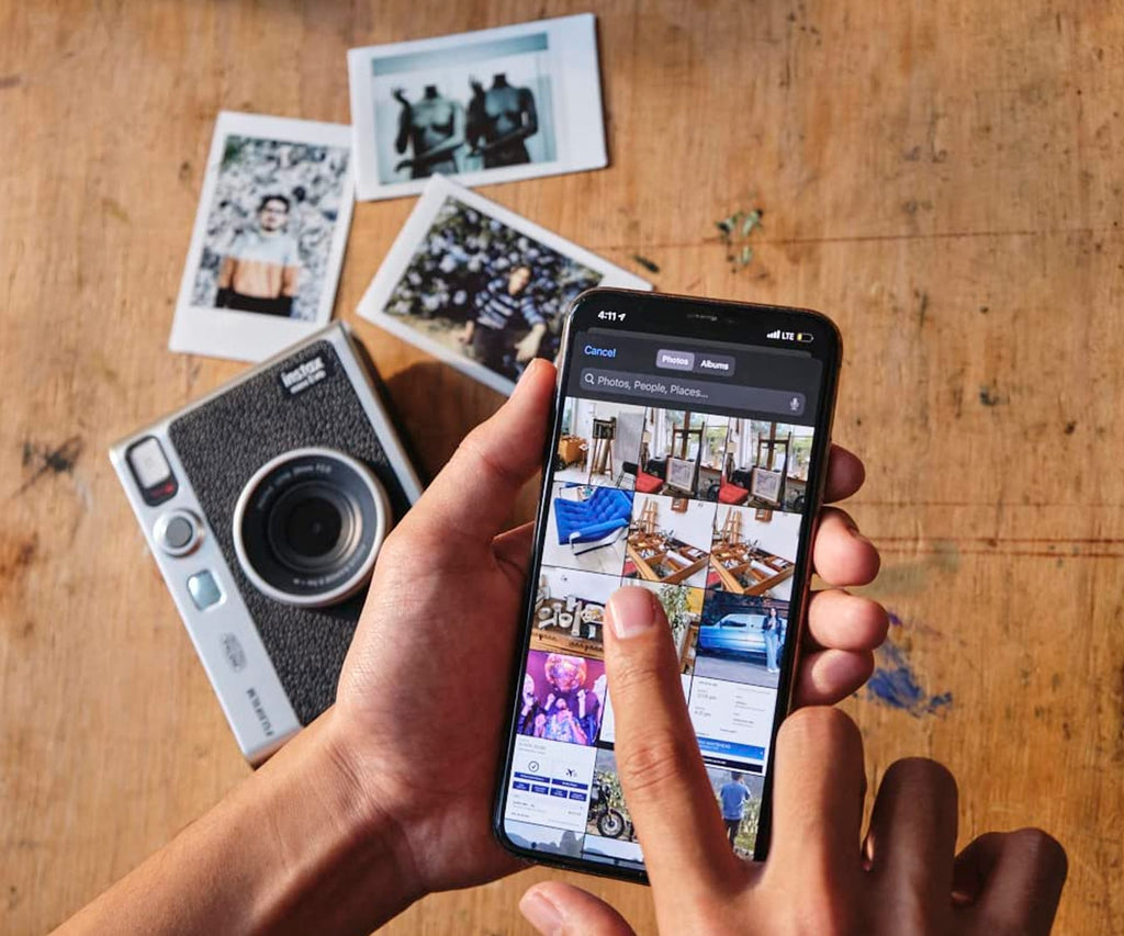 FUJIFILM INSTAX MINI EVO BLACK / CÁMARA INSTANTÁNEA - detalle