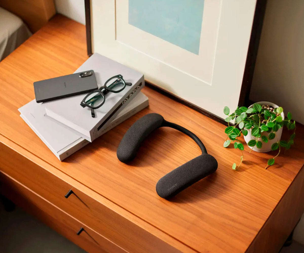 SONY HT-AN7 BRAVIA THEATER U WEARABLE TV SPEAKER BLACK / AURICULARES NECKBAND INALÁMBRICOS - detalle