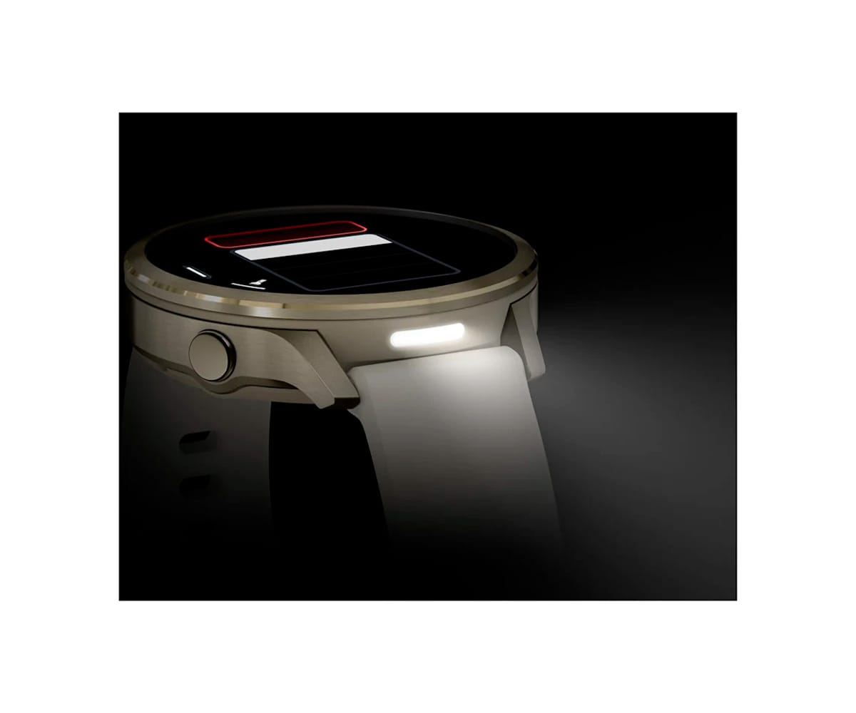 GARMIN VENU® 4 DORADO CON CORREA DE SILICONA BLANCA / SMARTWATCH 41MM - detalle