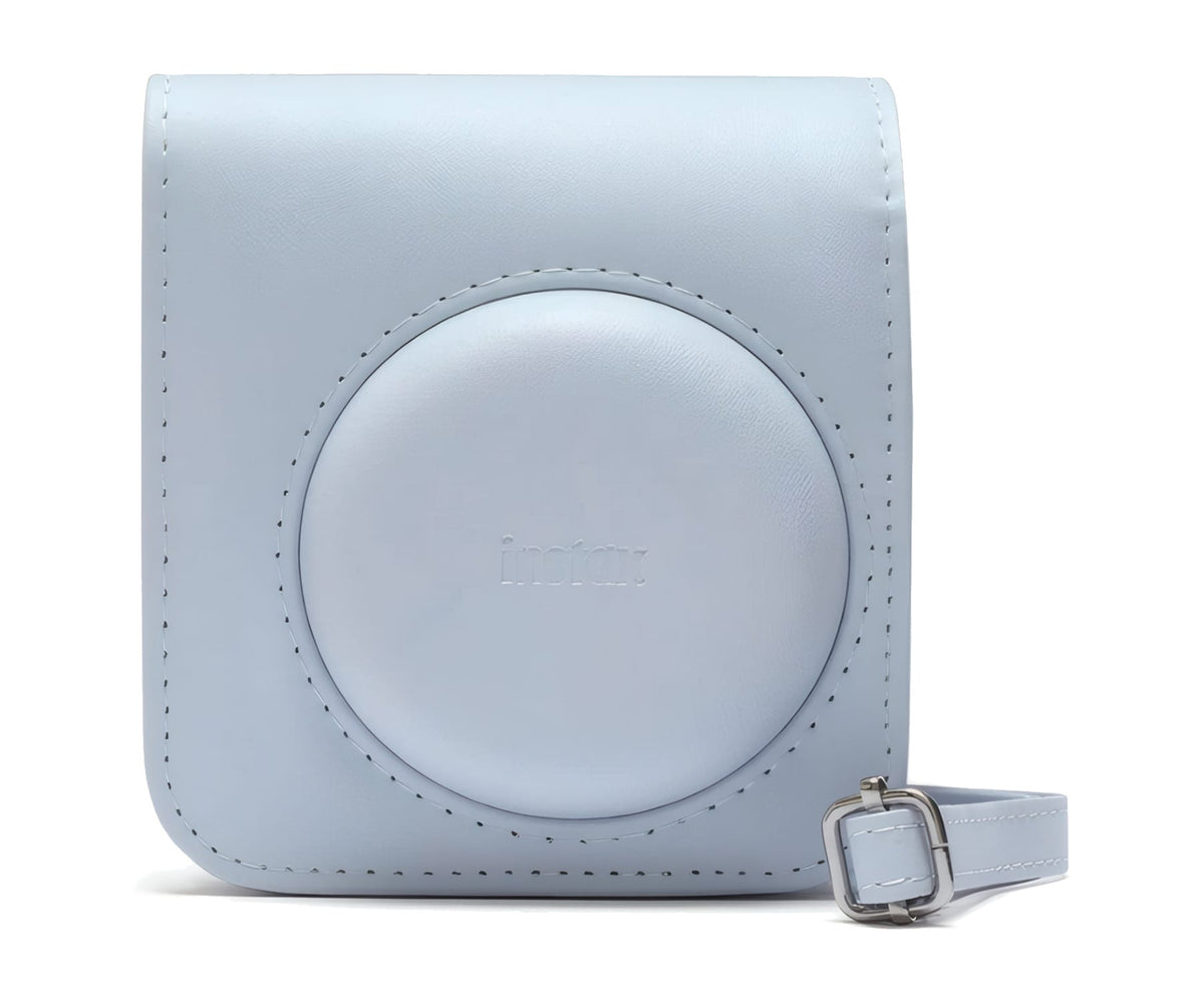FUJIFILM FUNDA INSTAX MINI 12 CLAY WHITE / FUNDA DE CÁMARA CON CORREA AJUSTABLE - detalle