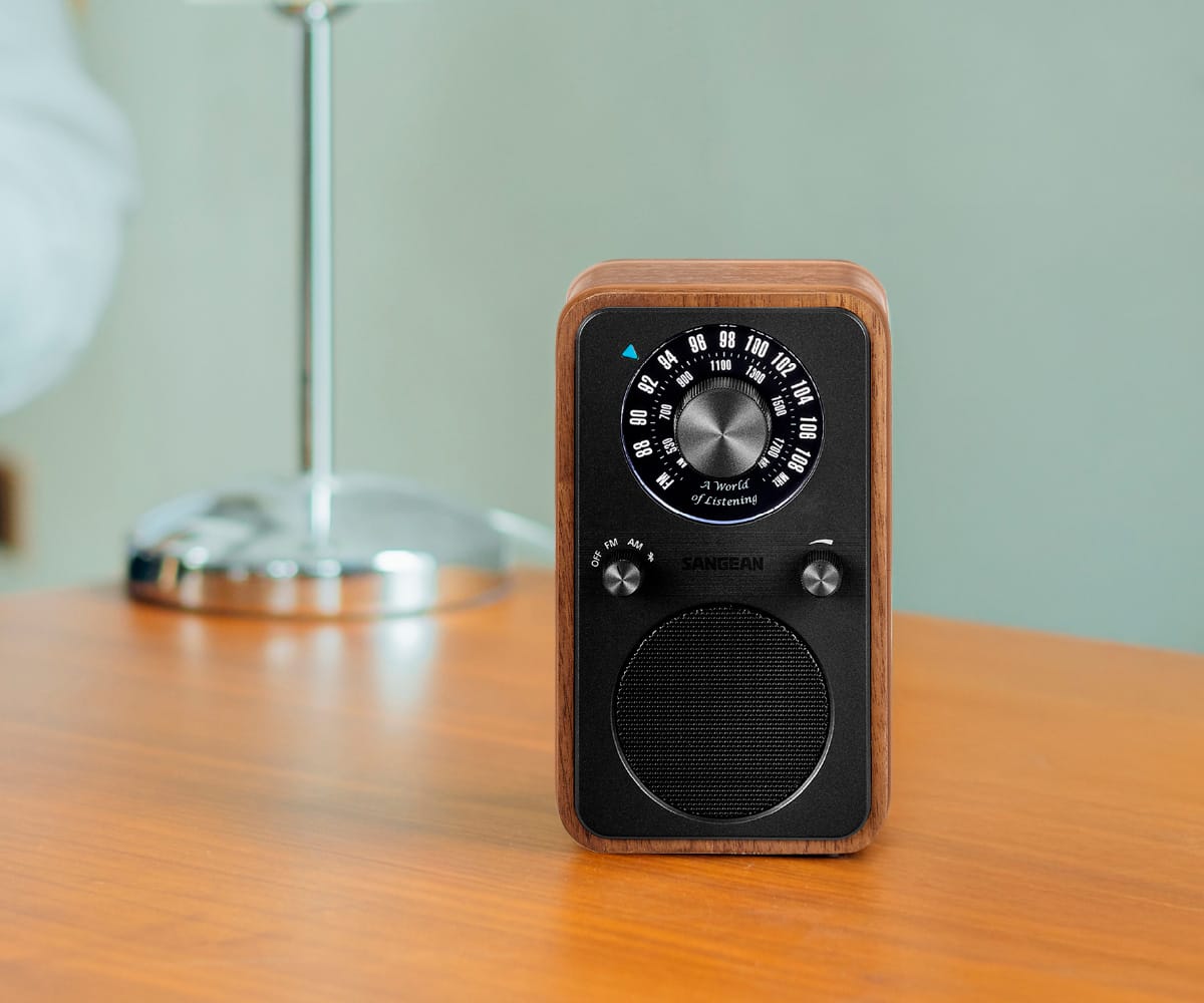 SANGEAN WR-9 NOGAL VINTAGE / RADIO ANALÓGICA DE MADERA CON AM / FM / BLUETOOTH - detalle