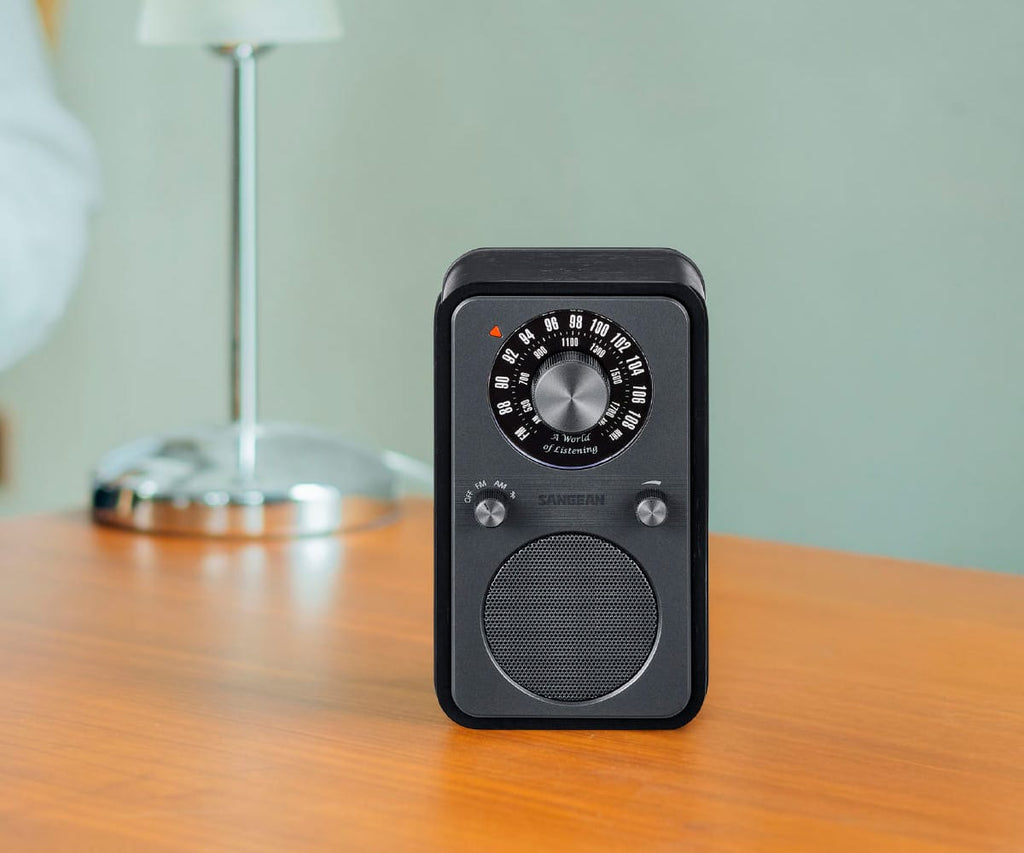SANGEAN WR-9 ROBLE DE MEDIANOCHE / RADIO ANALÓGICA DE MADERA CON AM / FM / BLUETOOTH - detalle