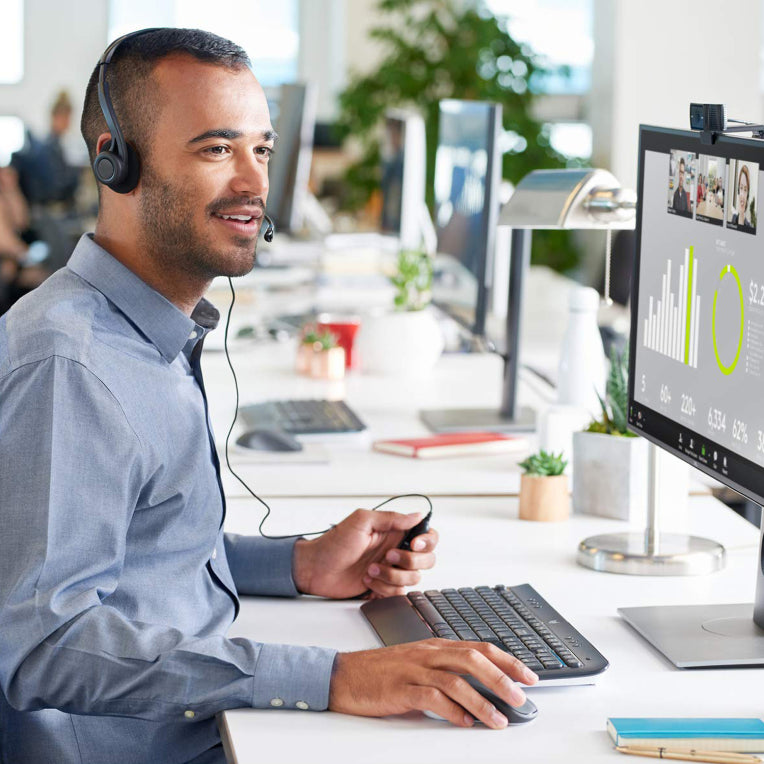 Logitech 960-001055 cámara web 3 MP 1920 x 1080 Pixeles USB Negro