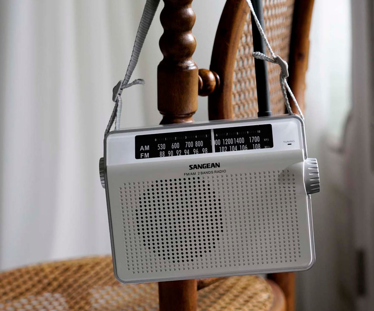 SANGEAN PR-D6 WHITE / RADIO PORTÁTIL - detalle