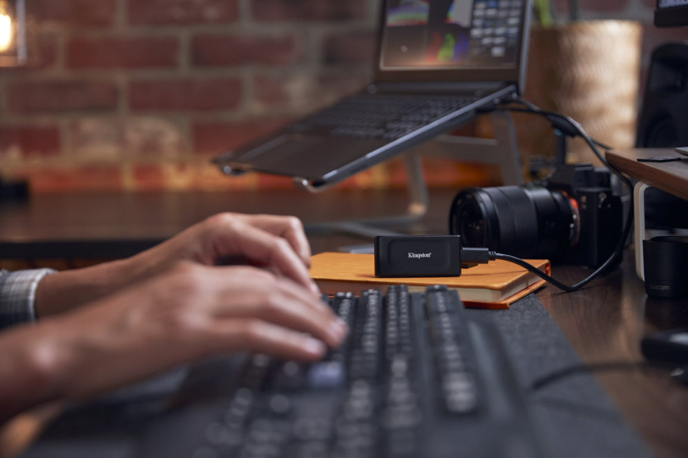 Unidade de estado sólido externa Kingston Technology XS1000 de 1 TB, USB 3.2, xeración 2