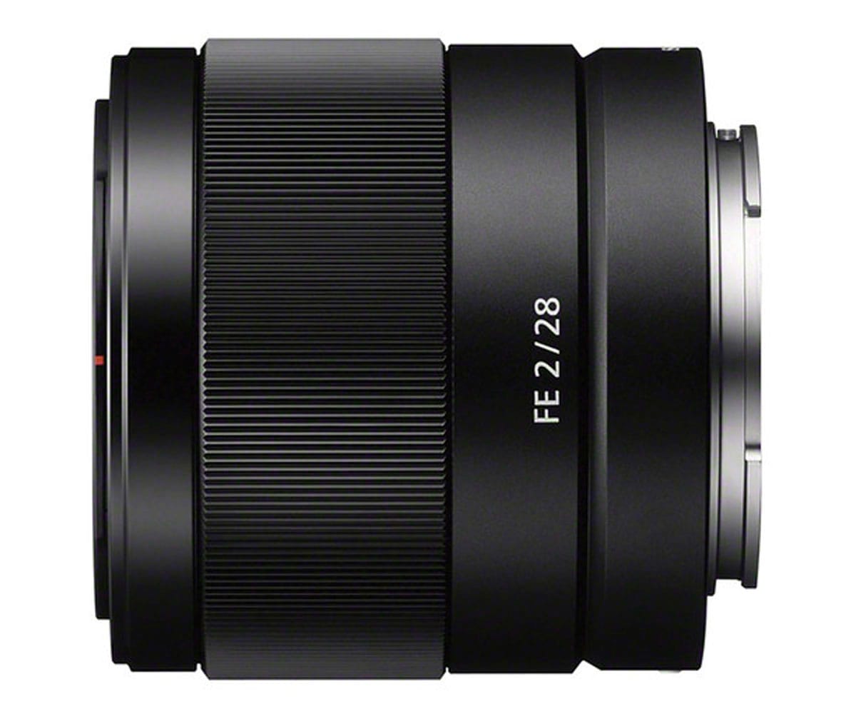 SONY FE 28MM F/2.0 / OBJETIVO GRAN ANGULAR ULTRACOMPACTO - detalle