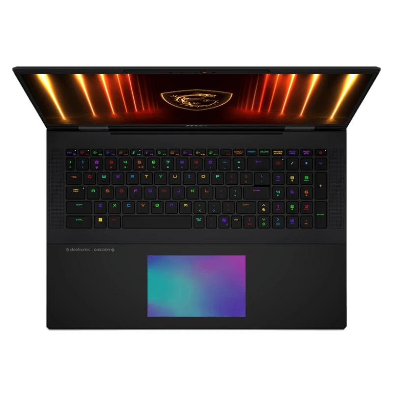 MSI Titan 18HX-AI-249ES U9 64GB 2TB 5090 W11H 18" - detalle