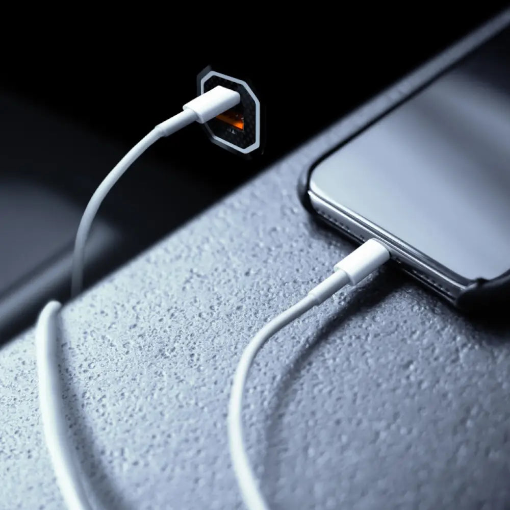 AISENS Cargador de Coche 38W.1XUSB-C PD3.0 20W.1XUSB-A QC3.0 18W. Negro - detalle