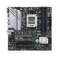 Placa base ASUS PRIME B650M-A WIFI II mATX para AMD socket AM5, vista frontal con puertos y componentes internos visibles