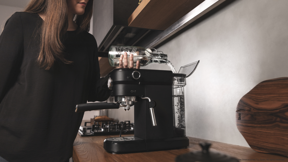 CAFETERA CECOTEC 01653 CAFELIZZIA 790 BLACK PRO - detalle