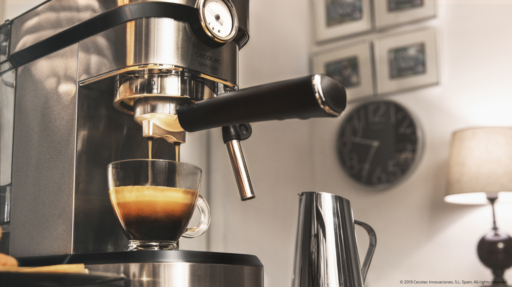 CAFETERA CECOTEC ESPRESSO CAFELIZZIA 790 STEEL PRO - detalle