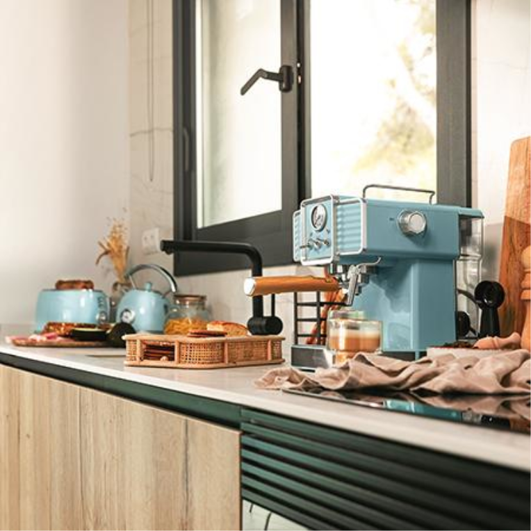 CAFETERA CECOTEC VINTAGE ESPRESSO 20 TRADIZIONALE LIGHT BLUE - detalle