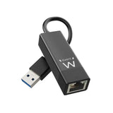 Adaptador de red gigabit EWENT con conexión USB 3.2 Gen 1 para red cableada, visible en el cable y puerto USB.
