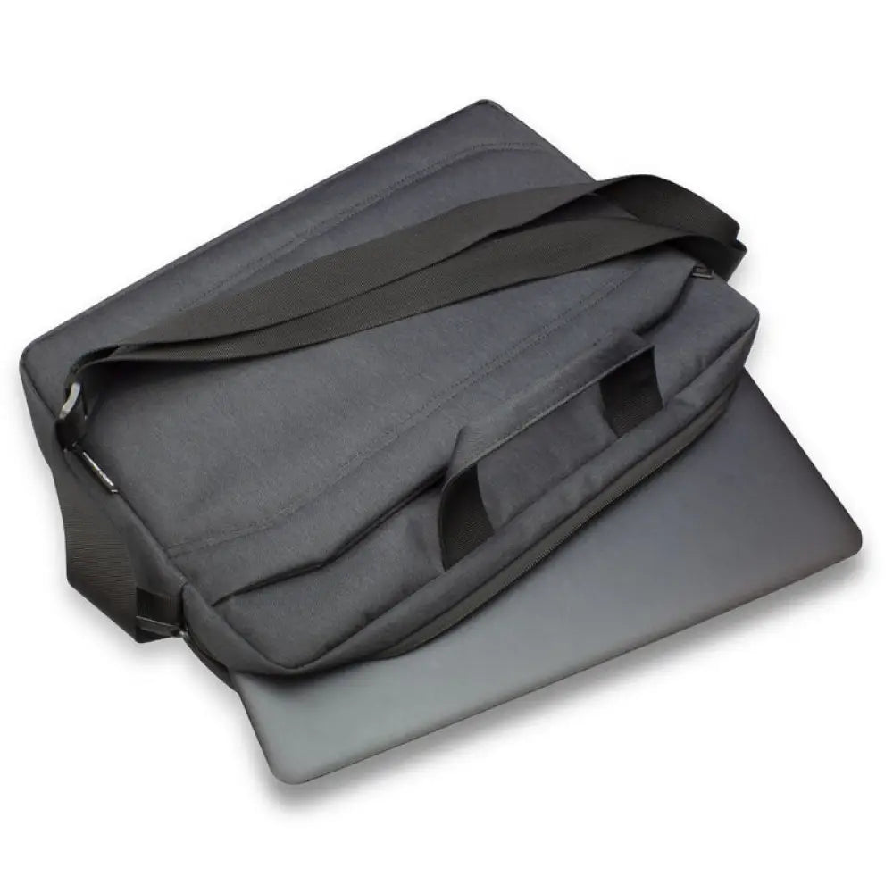 Maletín de transporte para portátil EWENT de 15.6 pulgadas, negro, con compartimentos y asa para fácil transporte.