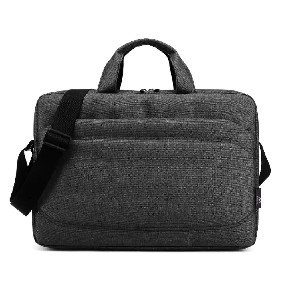 Bolsa de transporte EWENT para portátil de 15.6 pulgadas en color negro, con compartimentos y asas cómodas.
