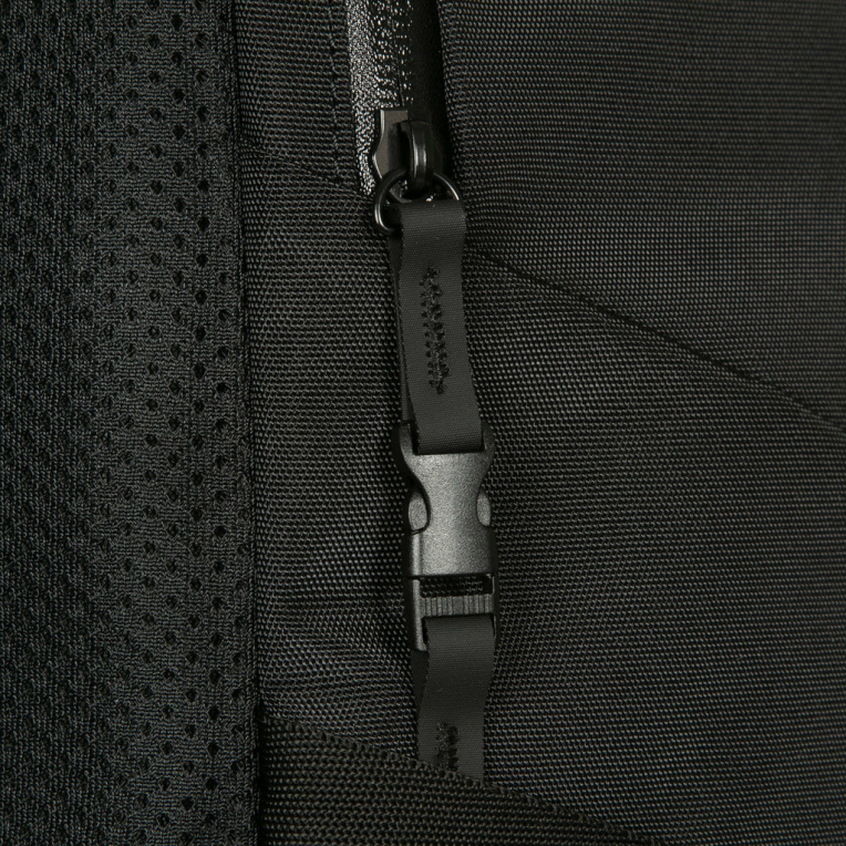 FUNDA PARA TABLET TARGUS 15-16" TERRA BACKPACK - BLACK - detalle