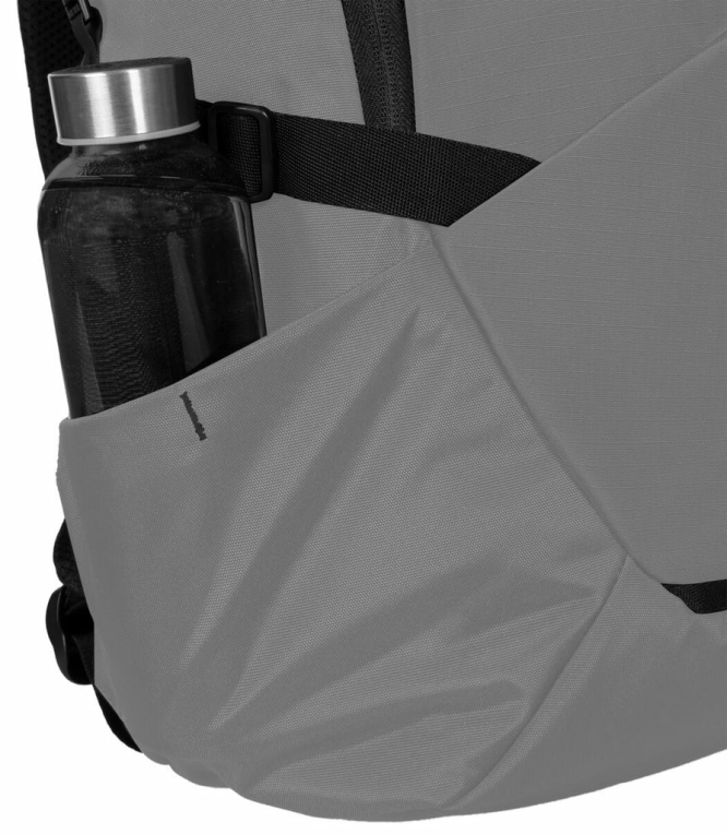 FUNDA PARA TARGUS 15-16" TERRA BACKPACK SILVER - detalle