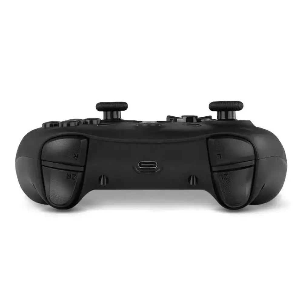 Controlador gaming inalámbrico KROM KADOER, versión 5.0, en color negro, con botones y palancas visibles para gaming multiplataforma.
