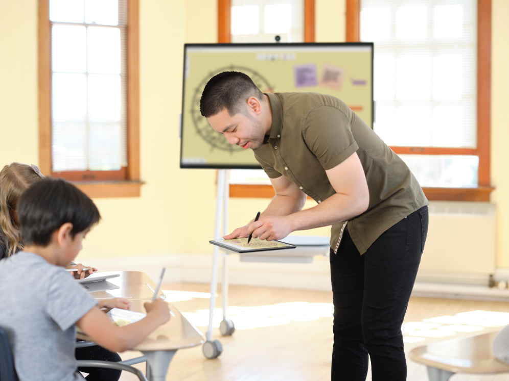 LAPIZ MICROSOFT SURFACE SLIM PEN 2 NEGRO MATE - detalle
