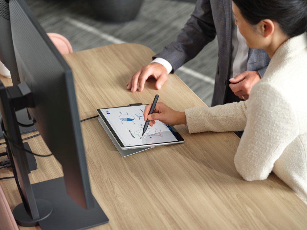 LAPIZ MICROSOFT SURFACE SLIM PEN 2 NEGRO MATE - detalle