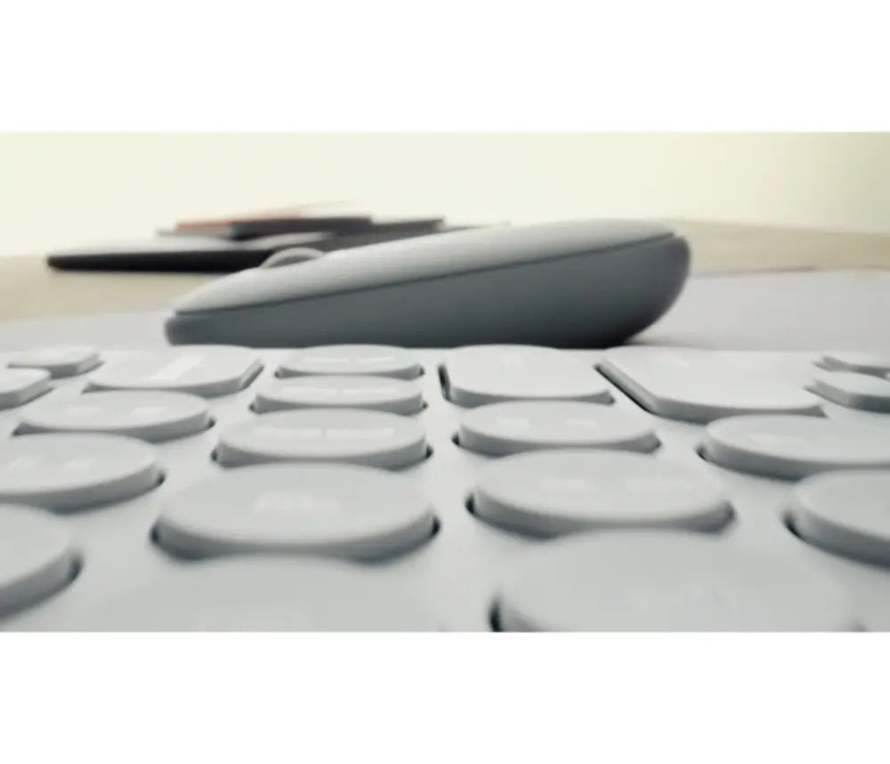 Logitech 910-007015 ratón Viajes Ambidextro RF Wireless + Bluetooth Óptico 4000 DPI - detalle