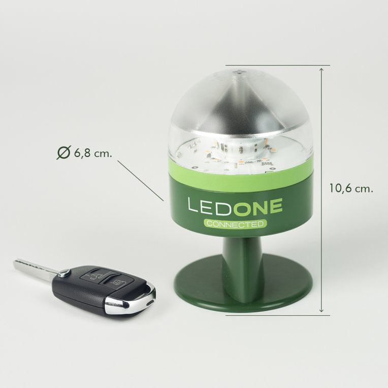 LUZ DE EMERGENCIA LED ONE V16 ECO DGT 3.0 BALIZA GEOLOCALIZADA - detalle