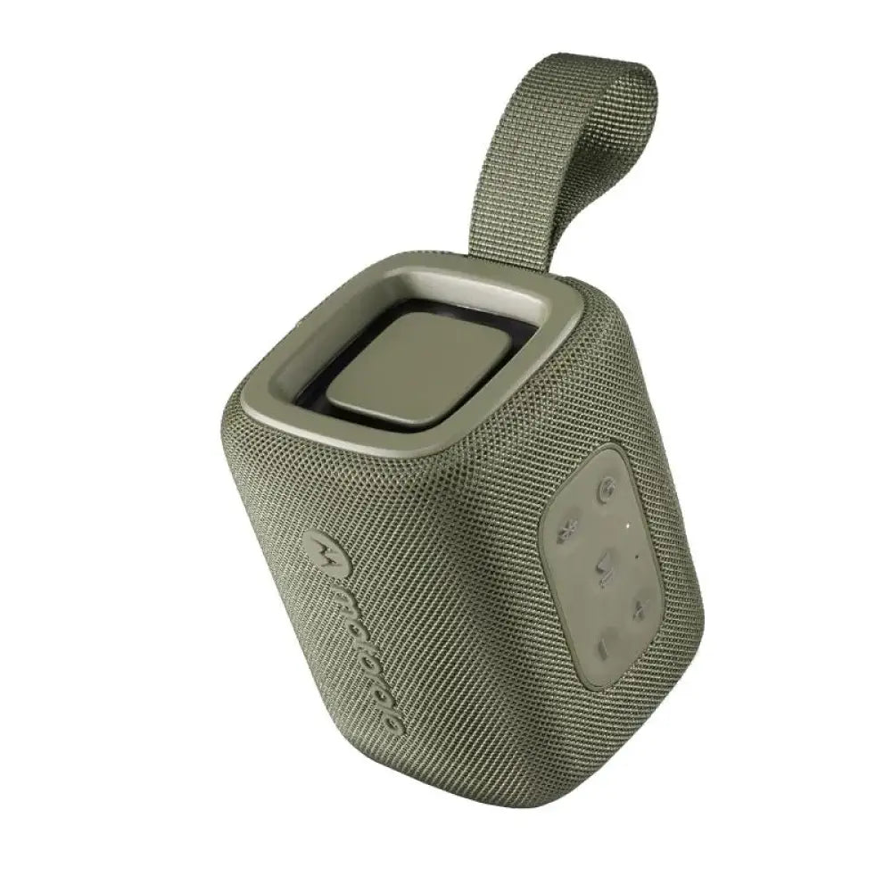 Altavoz portátil Motorola ROKR 300 verde con 7W, resistente al agua IP67, con conectividad Bluetooth.