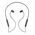 Auriculares deportivos Motorola SP106 negros con micrófono, ideales para ejercicio y uso diario, visibles en la imagen.