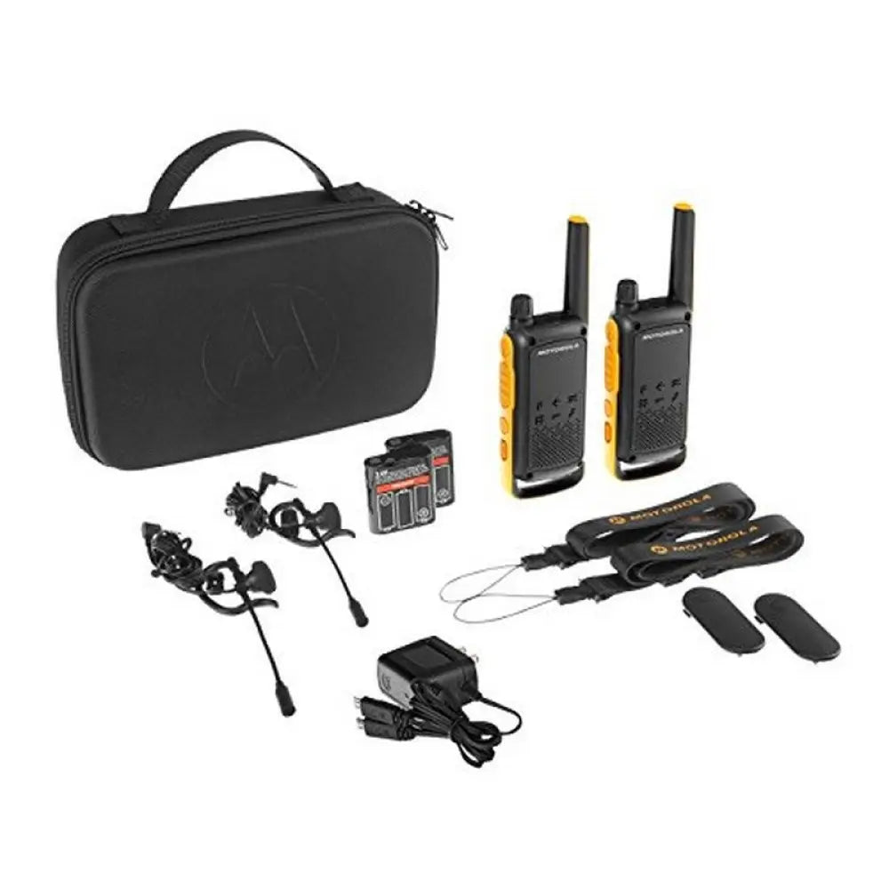 Walkie-talkie Motorola T82 Extreme Duo con alcance de 10 km y 16 canales, diseño compacto y resistente para actividades al aire libre.