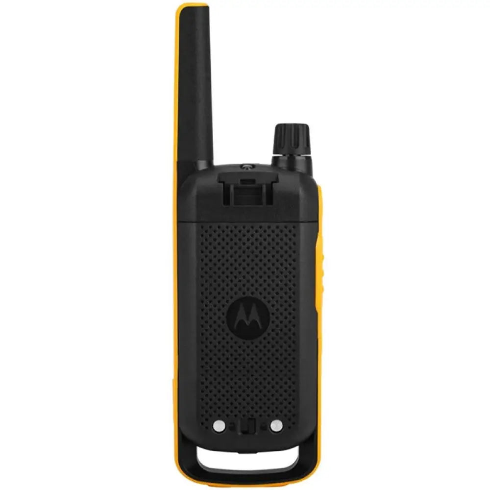 Walkie-talkies Motorola T82 en paquete dúo, con alcance de 10 km y 16 canales, ideales para comunicación al aire libre.