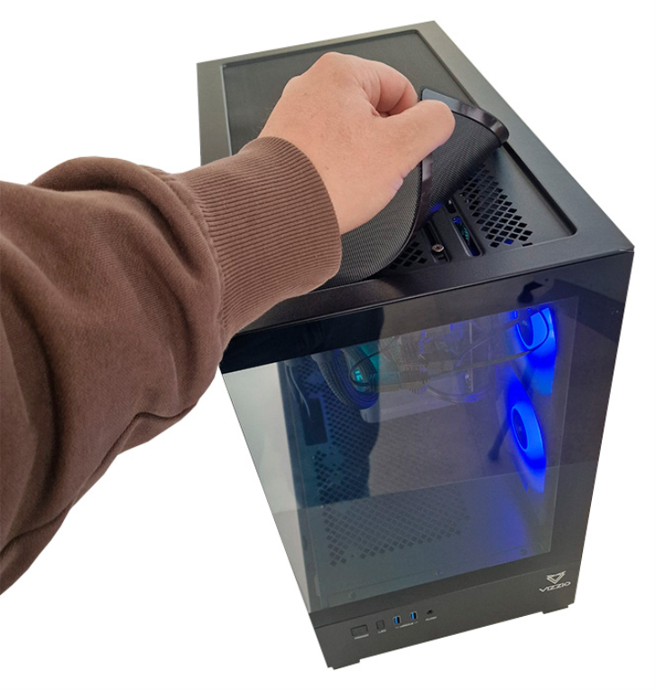 PC VIZZIO GOLD I7-14700F 32GB/1TB RTX 5060 TI - detalle