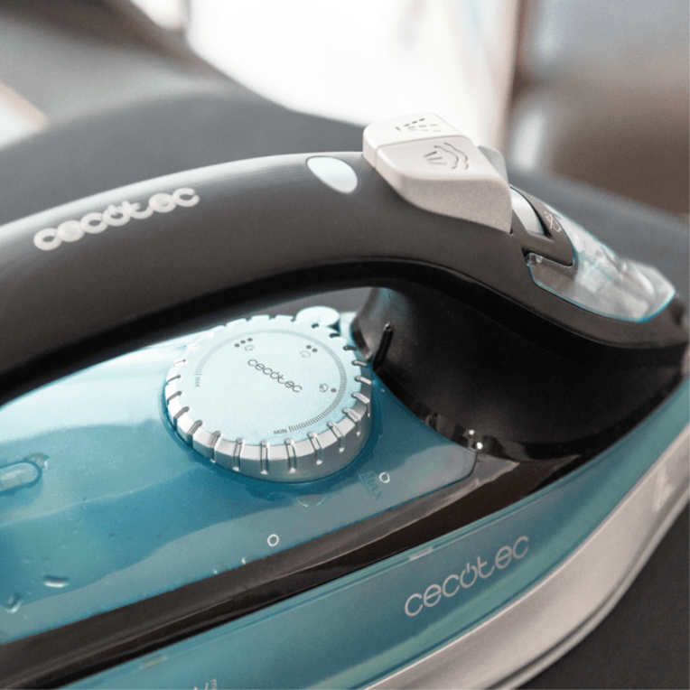 PLANCHA CECOTEC 01867 IRONHERO 2600 FORCE - detalle