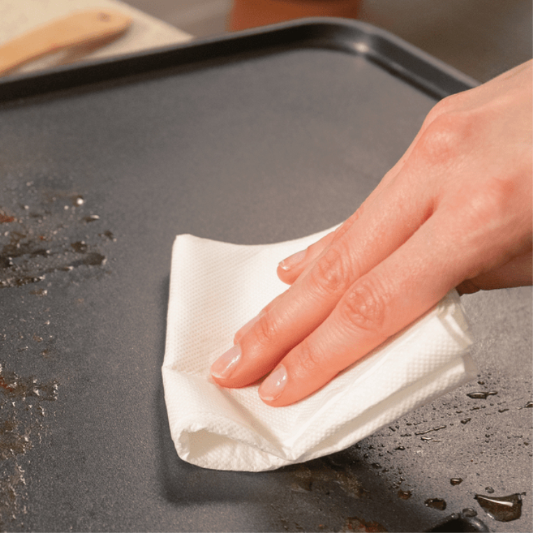 PLANCHA DE ASAR CECOTEC 01750 MAGNET 1800 - detalle
