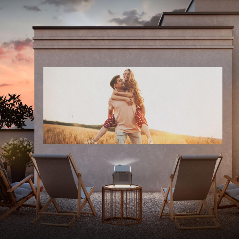 PROYECTOR HISENSE M2PRO TRICOLOR 1300 LUMENES 4K SMART TV - detalle