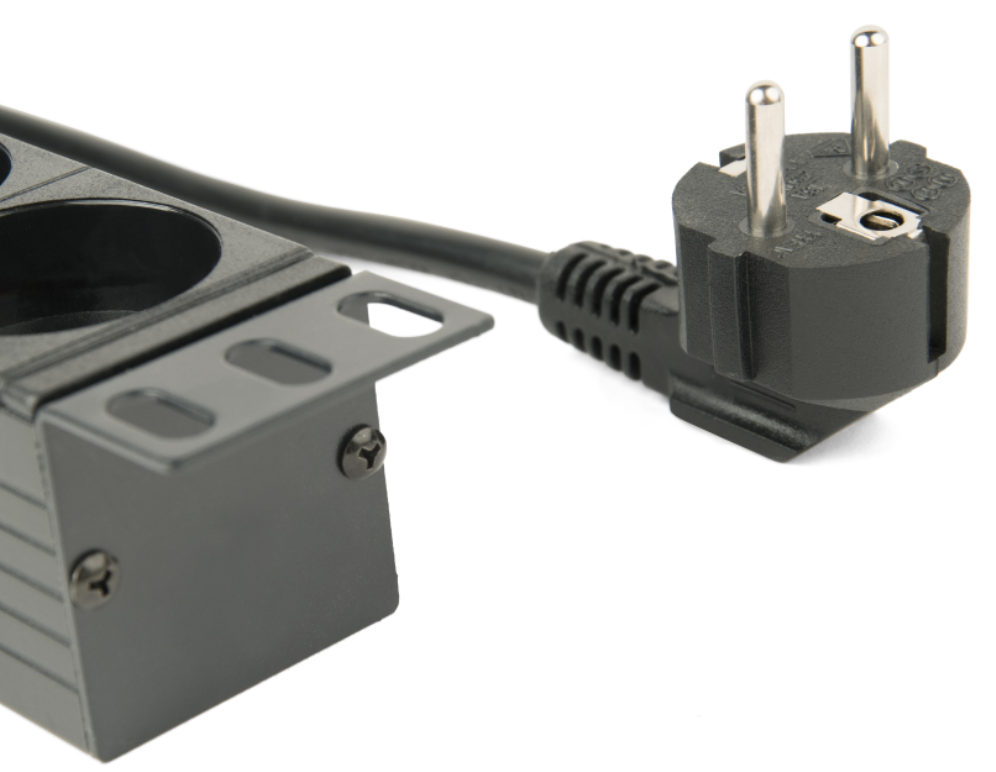 REGLETA RACK GEMBIRD 1U 16A 8 TOMAS NEGRO 3 M CON INTERRUPTOR - detalle