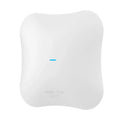 Punto de acceso WiFi 7 Reyee RAP72Pro AP de RUIJIE NETWORKS, con puertos de 2,5 Gb y 1 Gb, instalado en techo.