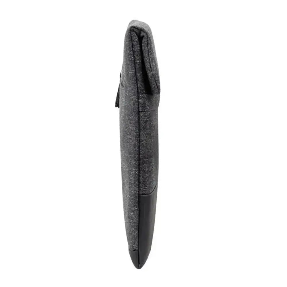 RIVACASE 8802 Sleeve Macbook Pro/ Air - detalle