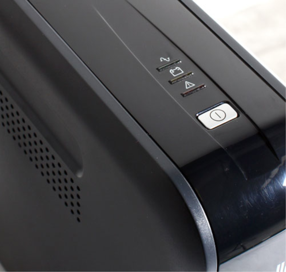 SAI RIELLO IDIALOG 1200 USB & SERIE - detalle