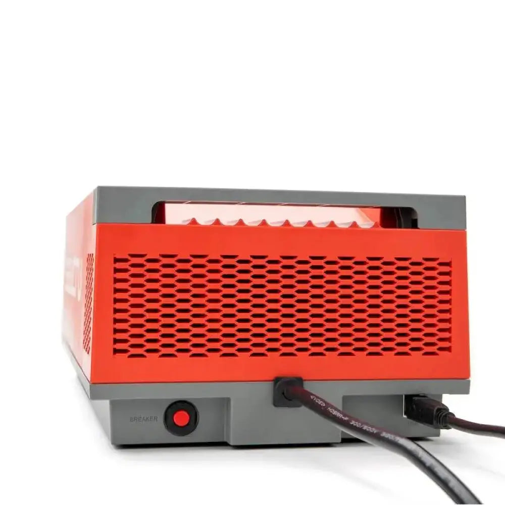 SAI off-line Salicru SPS 1000 Home+ de 1000VA, fuente de alimentación ininterrumpida para uso doméstico, con display y conexión de energía.
