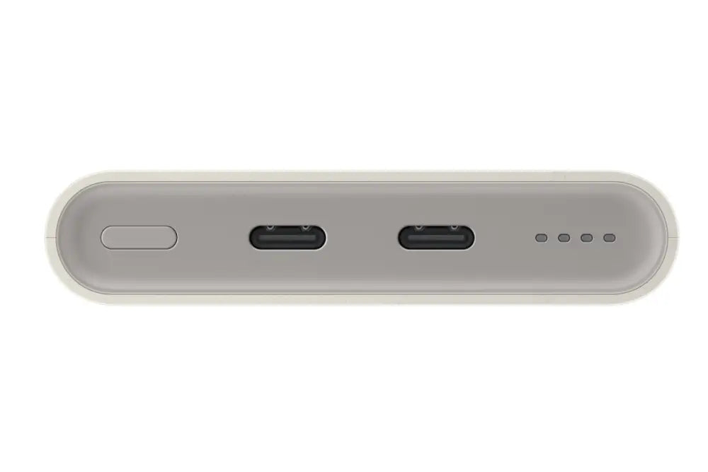 Powerbank Samsung EB-P3400XUE de 10000 mAh en color beige, con puerto de carga y diseño portátil.