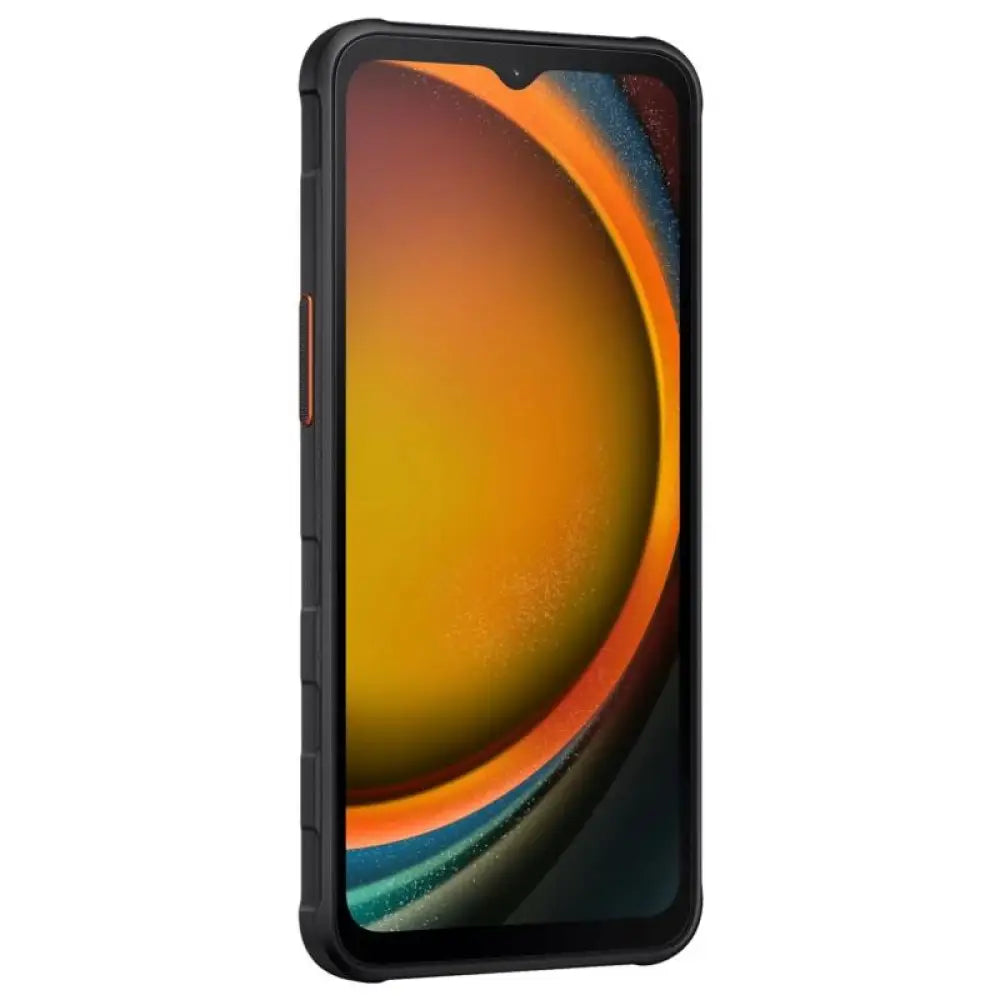 Teléfono inteligente Samsung Galaxy Xcover 7 5G EE en color negro, 128GB de almacenamiento, resistente y moderno.