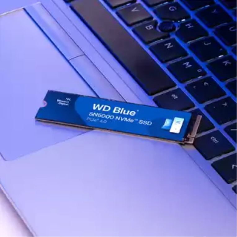 SSD WD 2TB M.2 PCI EXPRESS 4.0 NVME - detalle