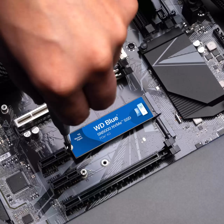 SSD WD BLUE SN5000 500GB NVME PCIE 4 - detalle
