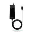 Cargador portátil TOOOQ GAN USB-C PD 90W en forma cúbica para portátil, con puertos USB-C para carga rápida y eficiente.