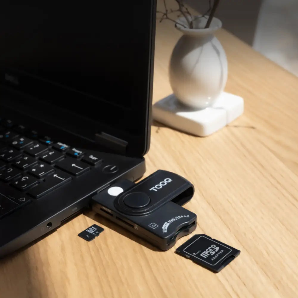 TooQ TQR-3012B lector de tarjeta inteligente USB 2.0 - detalle