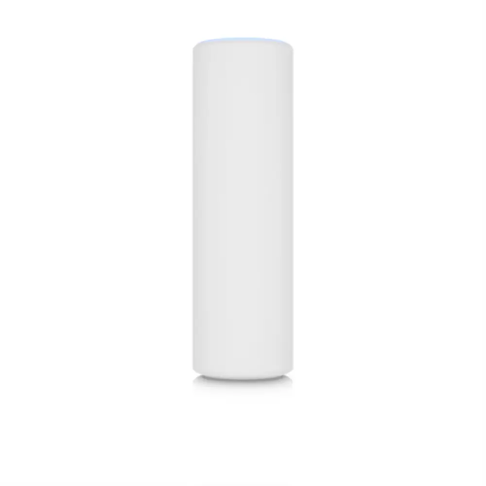 Punto de acceso Ubiquiti U6-Mesh en color blanco con antenas y puerto PoE para conexión de red rápida de 4800 Mbps.