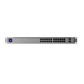 Interruptor Ubiquiti USW-24-POE UniFi con 24 puertos GbE y 2 puertos SFP para armario de red.