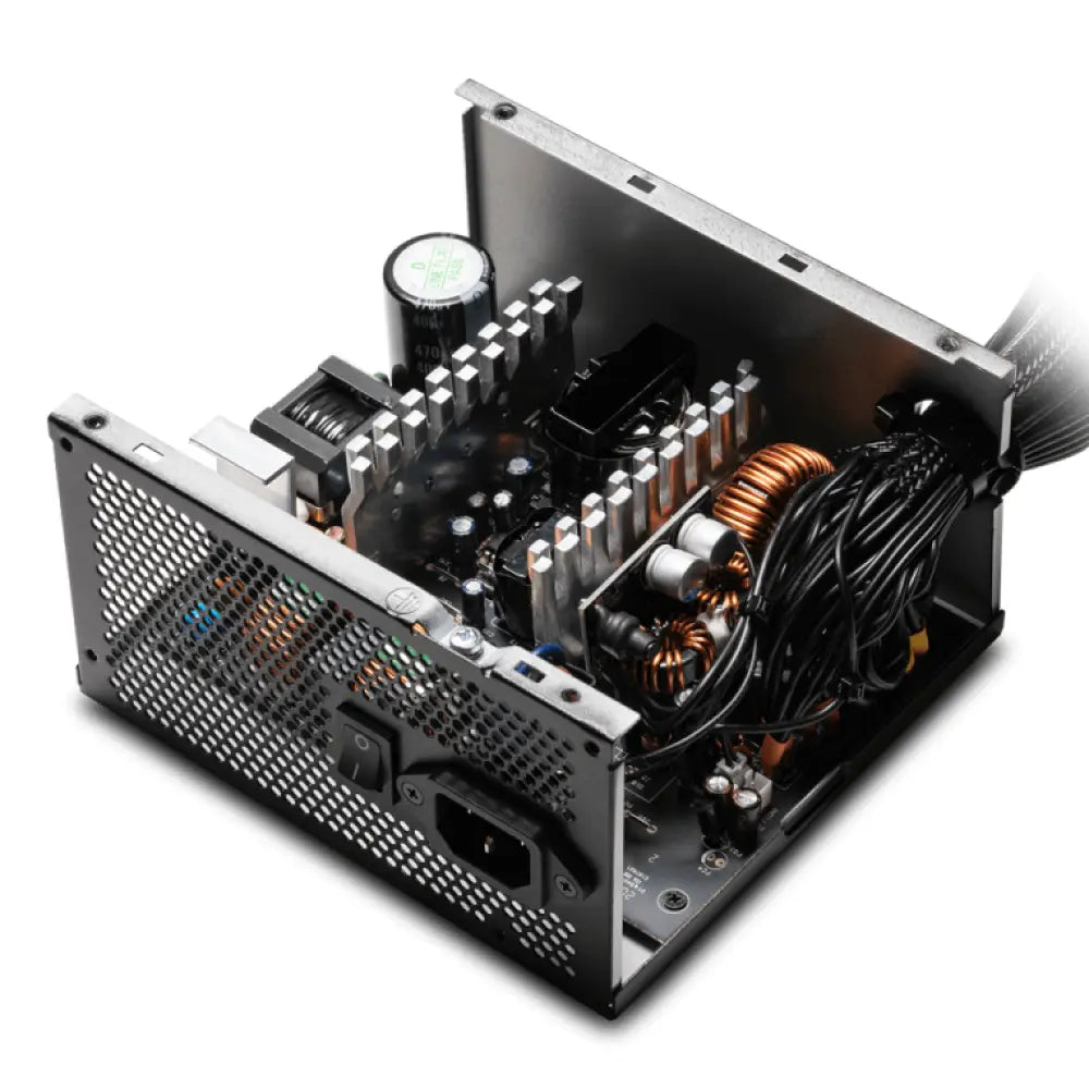 XPG Fuente de Alimentación PYLON 650W - detalle